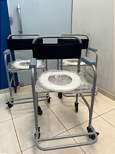 Cadeira de Banho Adulto (em aço)
