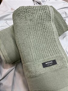 Toalha de Banho Média Verde Oliva / 1,60 x 0,76