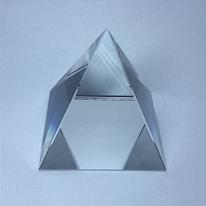 Pirâmide de Cristal 5cm - Prisma Óptico