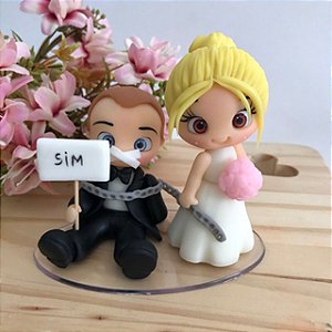 Noivinhos de Biscuit para Topo de Bolo Casamento Amarrado Sim - Wedding Cake Topper Figurine Personalised