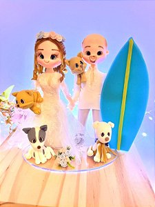 Noivinhos na Praia com 4 Pets Casamento Topo de Bolo 15cm