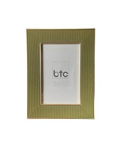 Porta Retrato Em Madeira Verde E Dourado 10X15cm