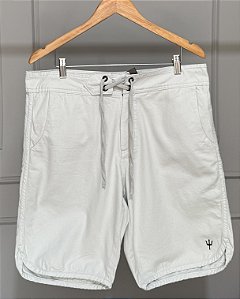 Bermuda Sarja Cinza Claro