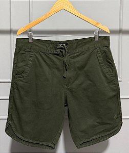 Bermuda Sarja Verde Escuro