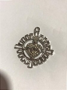 Entremeio/ pingente prata divino