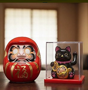 Kit Bonecos Daruma e Maneki Neko com Luz Solar