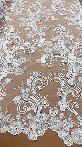 Tule bordado floral sem pedraria off white -1,30cm larg.