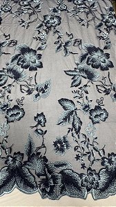 Tule renda bordado floral bicolor  pedrarias azul noite com  Tiffany larg:  130 cm