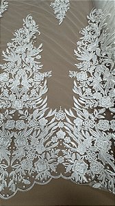 Tule bordado sem pedrarias,off white largura 140 cm 100% Poliamida.