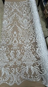 Tule bordado sem pedrarias,branco largura 140 cm 100% Poliéster.