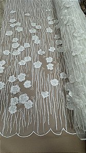 Tule Bordado 3d com Pedrarias,off white largura 130 cm composição 100% Poliamida.