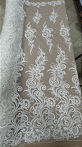 Tule Bordado barrado com Pedrarias,off white largura 130 cm composição 100% Poliamida.