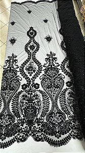 Tule Bordado com Pedrarias,preto largura 130 cm composição 100% Poliamiada.