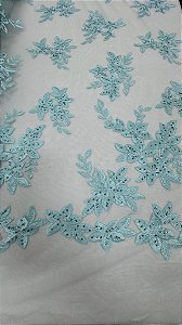 Tule bordado com pedrarias,azul Tiffany largura 130 cm composição 100% Poliéster.