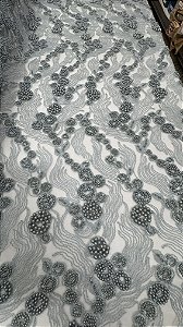Tule bordado com pedrarias,cinza largura 130 cm composição 100% Poliéster.