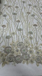 Tule bordado barrado com  pedrarias,dourado 130 cm composição 100% Poliamida.