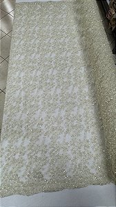 Tule bordado com pedrarias,dourado 130 cm composição 100% Poliamida.