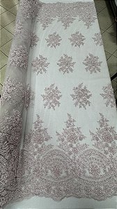 Tule bordado com pedrarias,Rosa Bebê 130 cm composição 100% Poliamida.