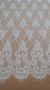 Tecido Renda Chantilly off white un-300x145