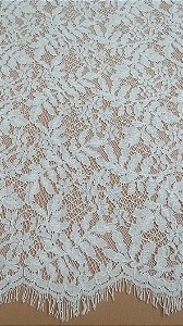 Tecido Renda Chantilly off white un-300x145