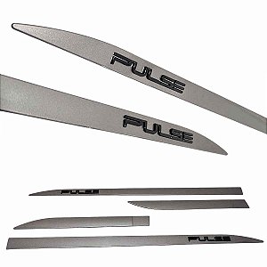 Friso Pulse Cinza Silverstone Nome alto relevo Black Piano