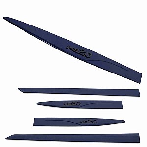 Friso Lateral HB20 Azul Sapphire com nome Relevo Preto Fosco