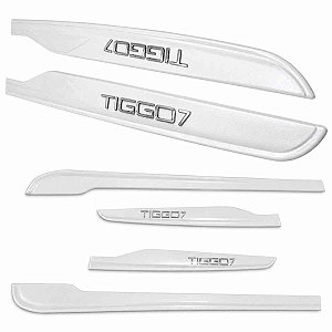 Friso Lateral TIGGO 7 Branco Pérola Nome alto relevo Cromado