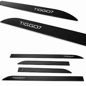Friso Lateral TIGGO7 Preto Metálico Nome alto relevo Cromado