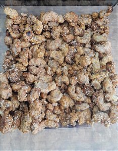 CASTANHA DE CAJU CARAMELADA COM GERGELIM - 100g