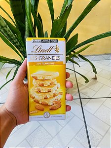 Lindt Chocolate Les Grandes Branco Almonds 32% 150g