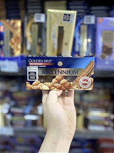 Barra De Chocolate Millennium Whole Almond 100g