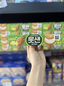 Biscoito Lotte Creme De Abacaxi 105g