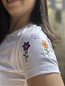 T-Shirt bordada flores coloridas manga