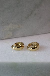 Argola lisa M • folheado a ouro
