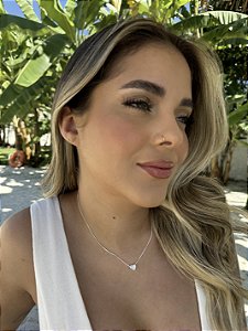 Colar coração fundo zircônia • folheado a prata