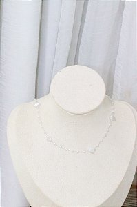 Choker trevo pérola branco • folheado a prata