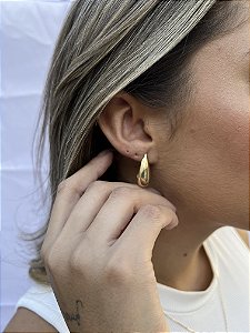Brinco gota comprida • folheado a ouro