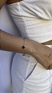 Pulseira 3 trevo preto • folheado a ouro