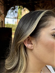Piercing fake bolinha • folheado a prata