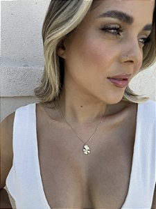 Colar gota martelada lapidada • folhado a ouro