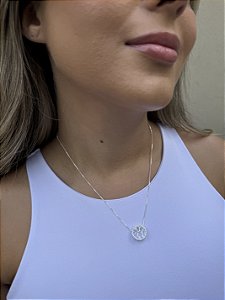 Colar filha medalha zircônia • folheado a prata