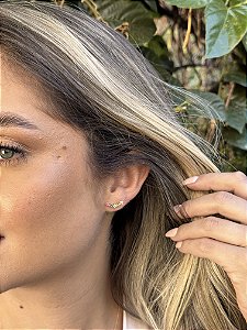 Earcuff trevo color • folheado a ouro