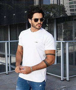 Camiseta Masculina Premium