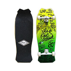 Skate Oldschool 78x27cm com Eixos Intruder 159mm, Rolamentos Red Bones e Rodas Bones 56mm 84B