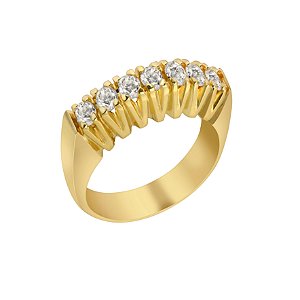 Meia aliança em ouro amarelo com diamantes