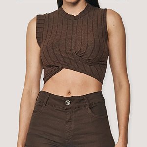 BLUSA COLCCI REGATA MARROM CROPPED CANELADO FEMININO