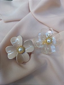 Piranha flor com pérola