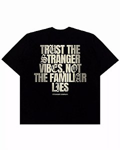 Camiseta Stranger Oversized Preta
