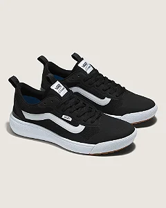 Tenis VANS Ultrarange EXO Preto e Branco