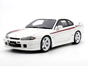 Nissan Silvia (S15 NISMO S-tune) 2000 1:18 OttOmobile